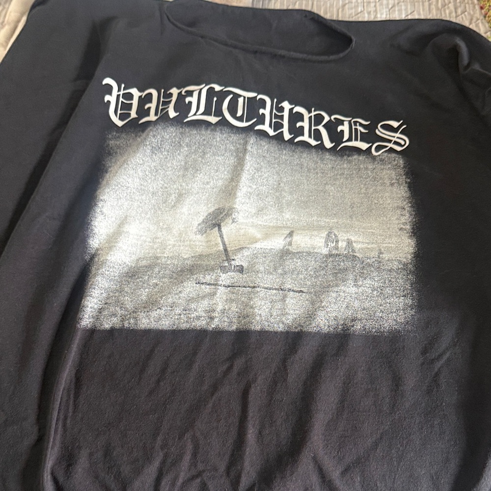 Yeezy shirt men’s